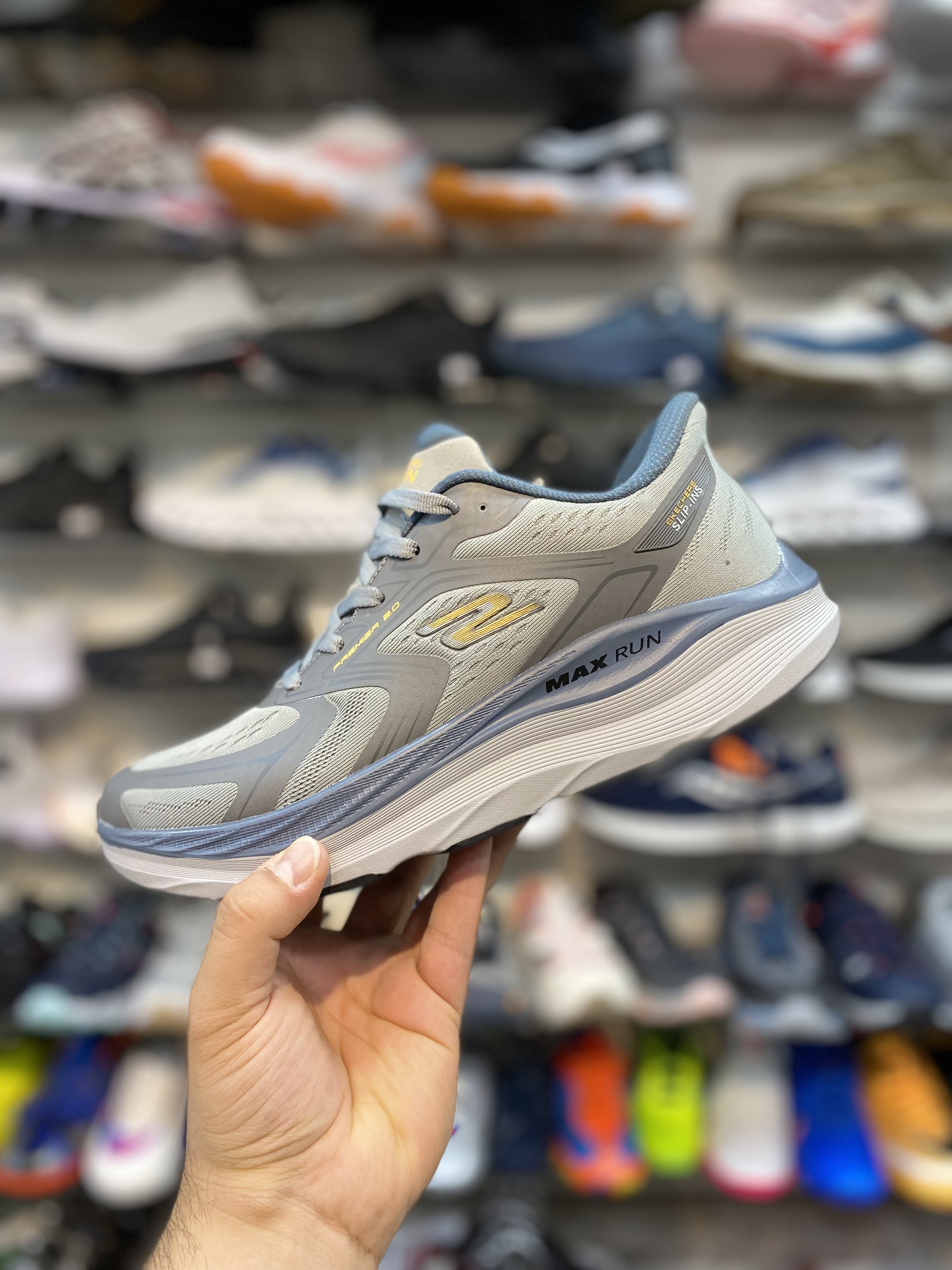 کفش مردانه اسکیچرز مدل MAX RUN